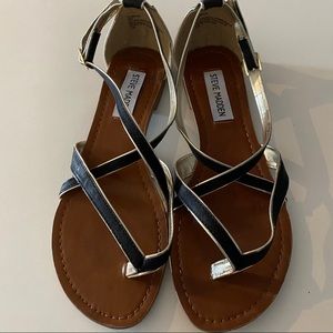 Steve Madden Black Flat Sandals size 8